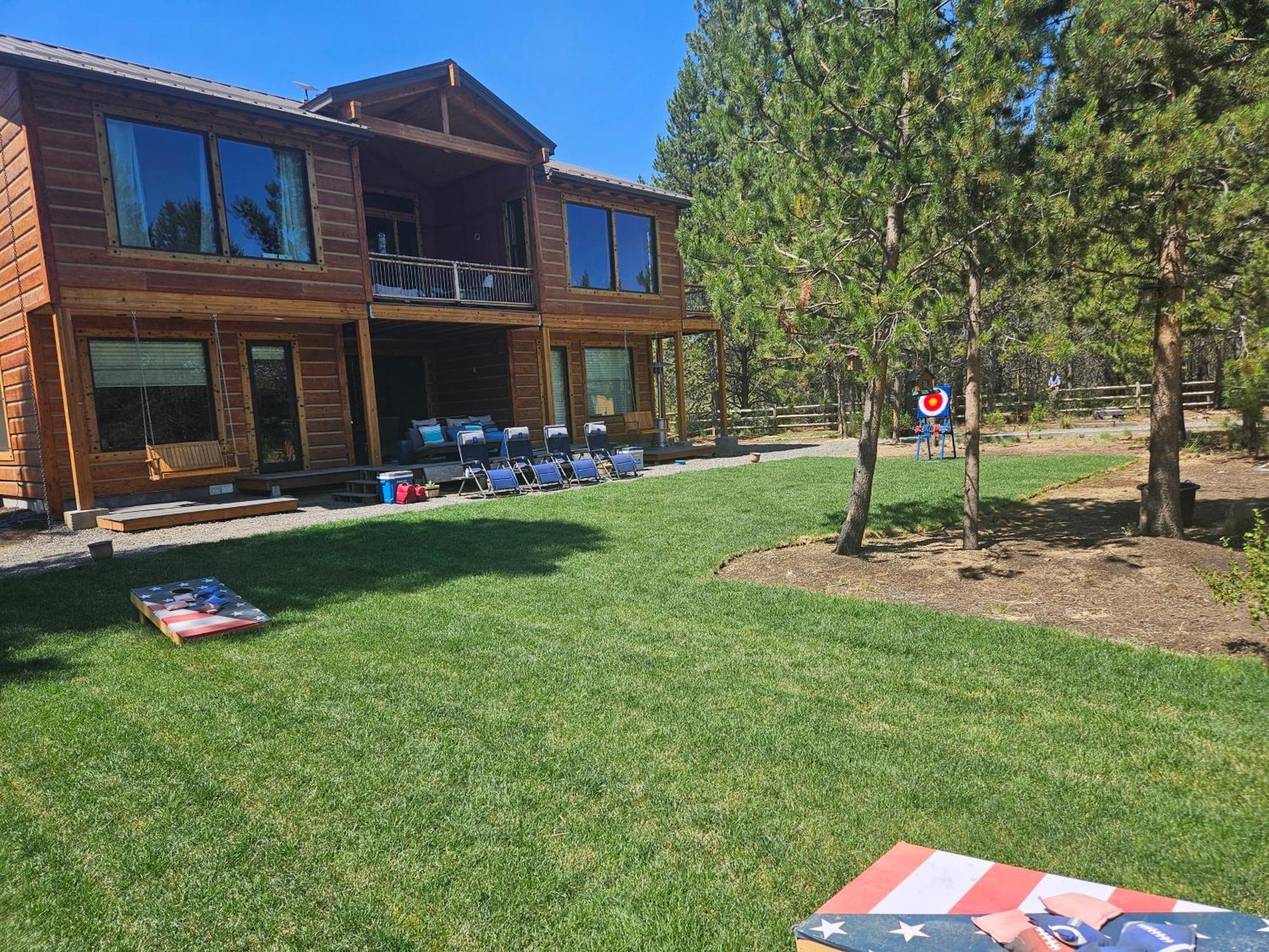 Homestay Beautiful Riverfront Near Mt Bachelor With Hot Tub Bend